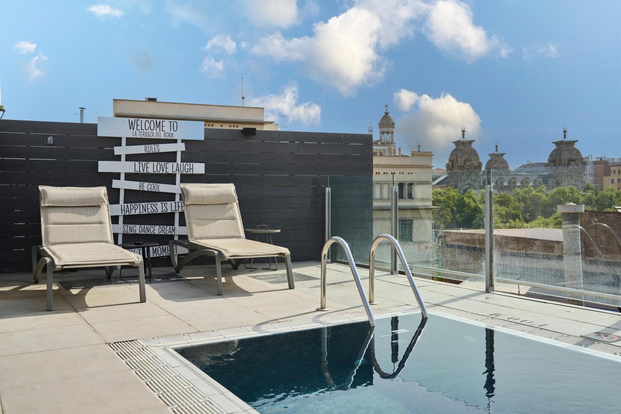 Catalonia Born Hotel Барселона Екстериор снимка
