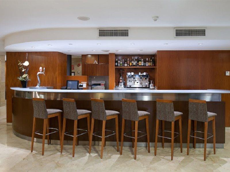 Catalonia Born Hotel Барселона Екстериор снимка