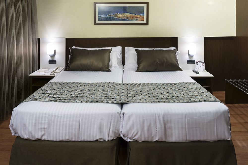 Catalonia Born Hotel Барселона Екстериор снимка
