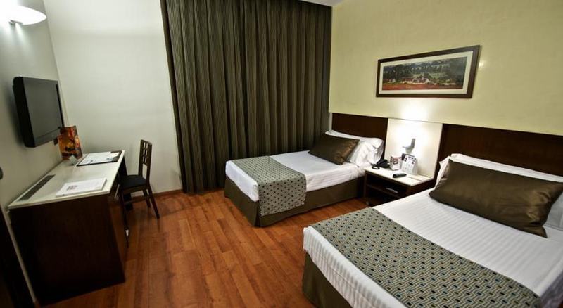 Catalonia Born Hotel Барселона Екстериор снимка