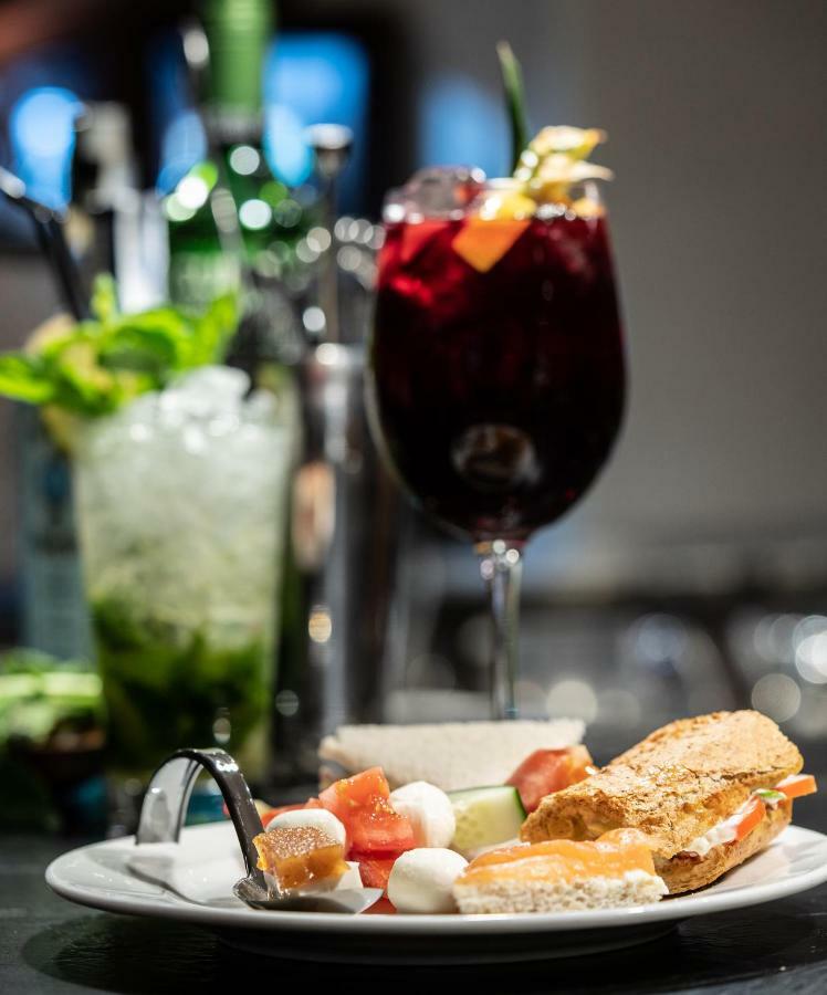 Catalonia Born Hotel Барселона Екстериор снимка